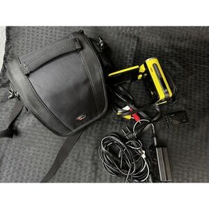 SANYO Xacti VPC-WH1 Waterproof Video & Still Camera / Camcorder HD 30x Zoom MINT